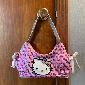Hello Kitty purse